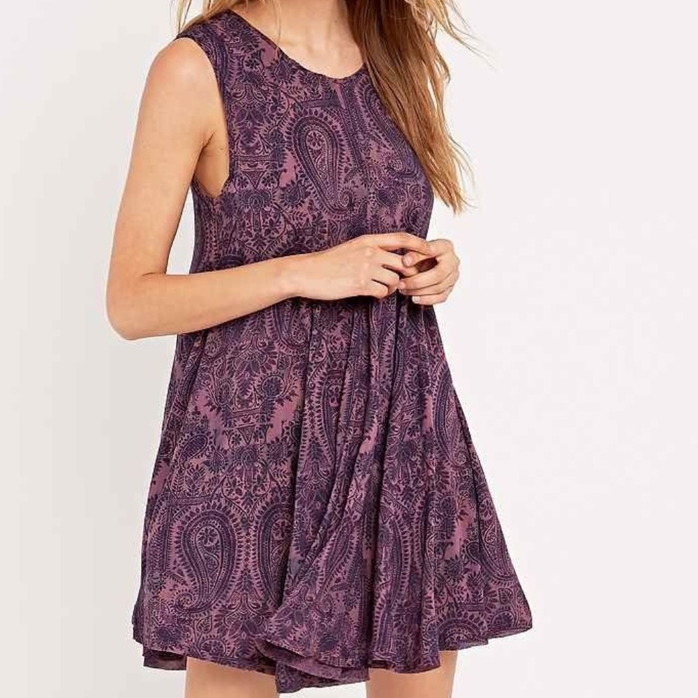 U.O. purple paisley swing dress - Picture 1 of 7